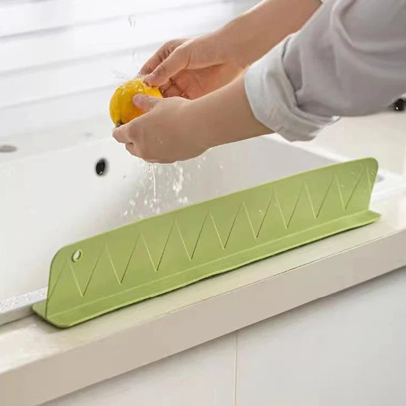 1PC Silicone Sink Baffle Splash Guard
